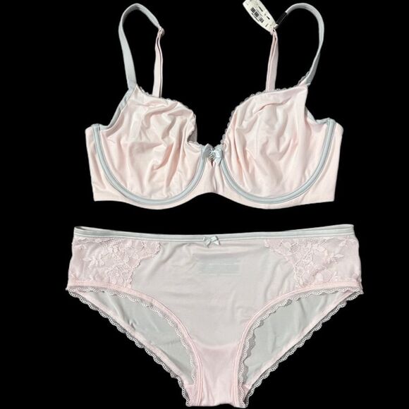 Victorias Secret Set Body Supersoft Unline Demi bra & Hiphugger panty Pink 36C/L - Picture 2 of 4